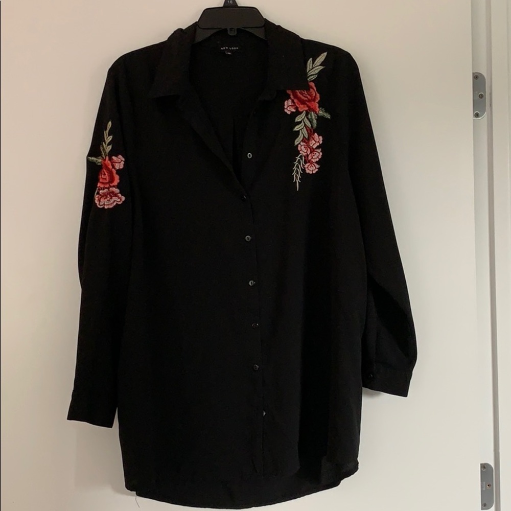 Button down blouse with embroidery